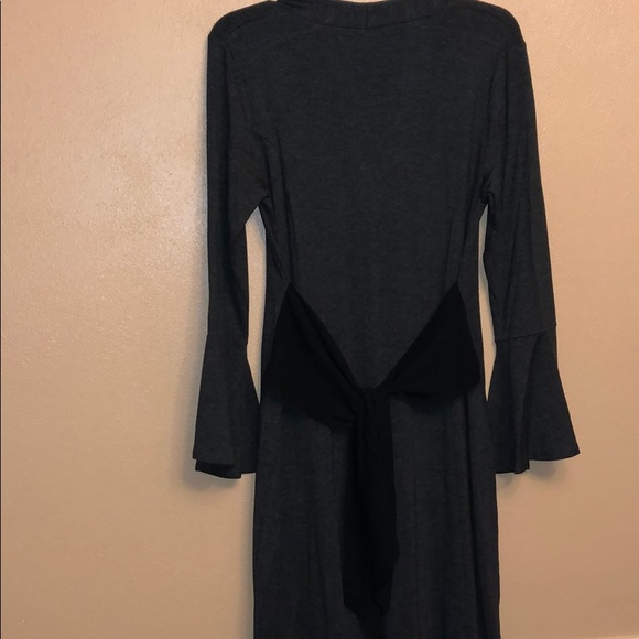 Norman Marcus size 10 bell sleeve front / back tie - Picture 6 of 8